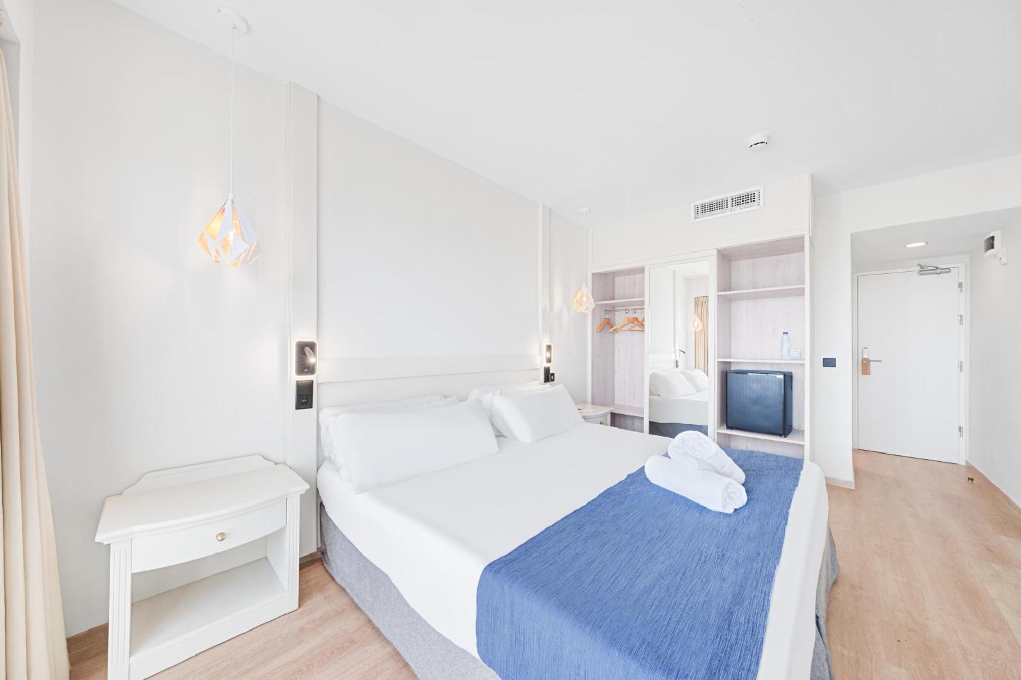 Hotel Viwo Eda Porto Cristo Habitación foto