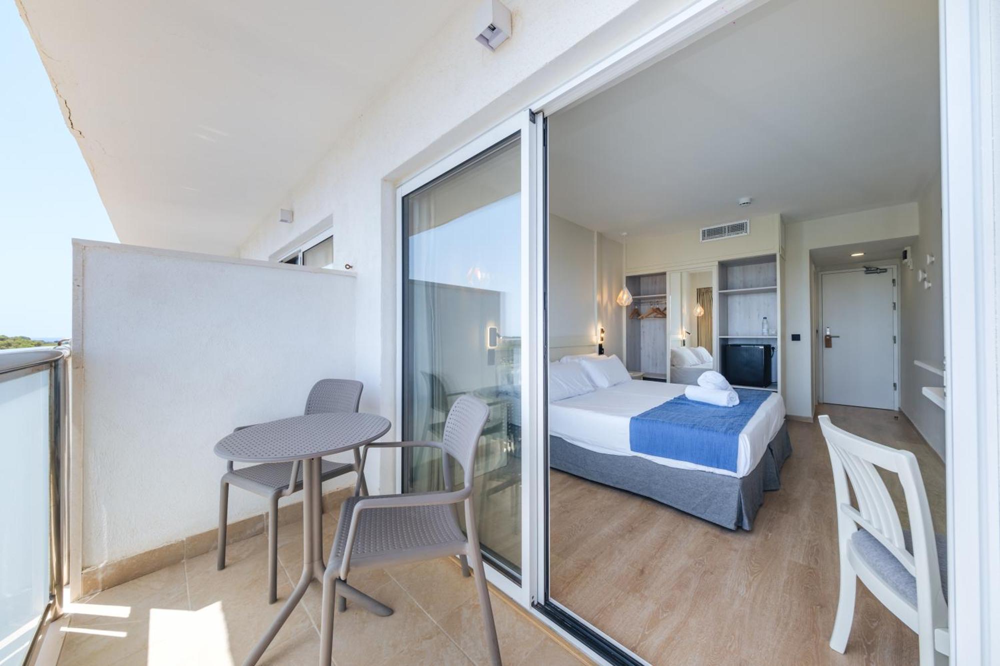 Hotel Viwo Eda Porto Cristo Habitación foto