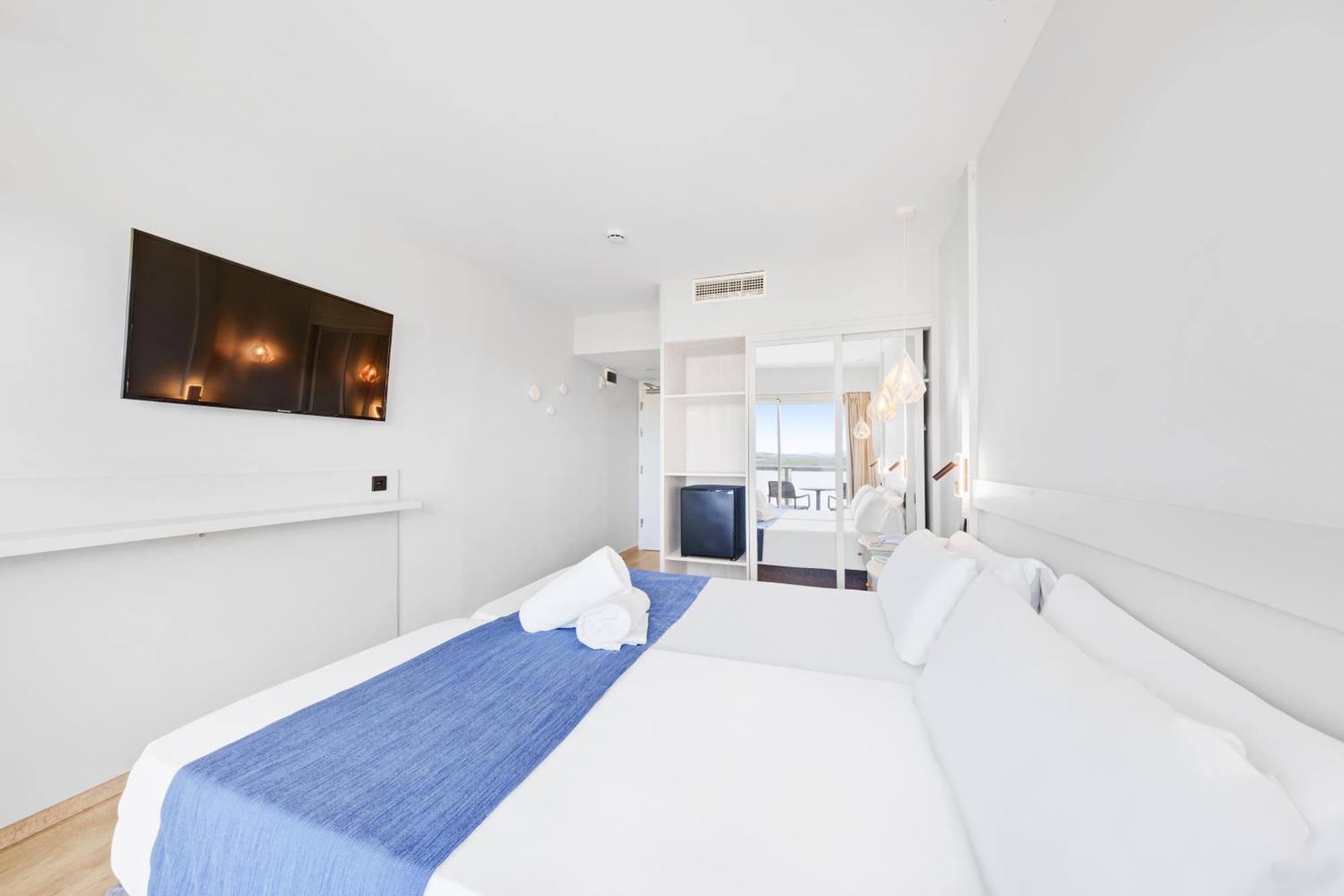 Hotel Viwo Eda Porto Cristo Habitación foto