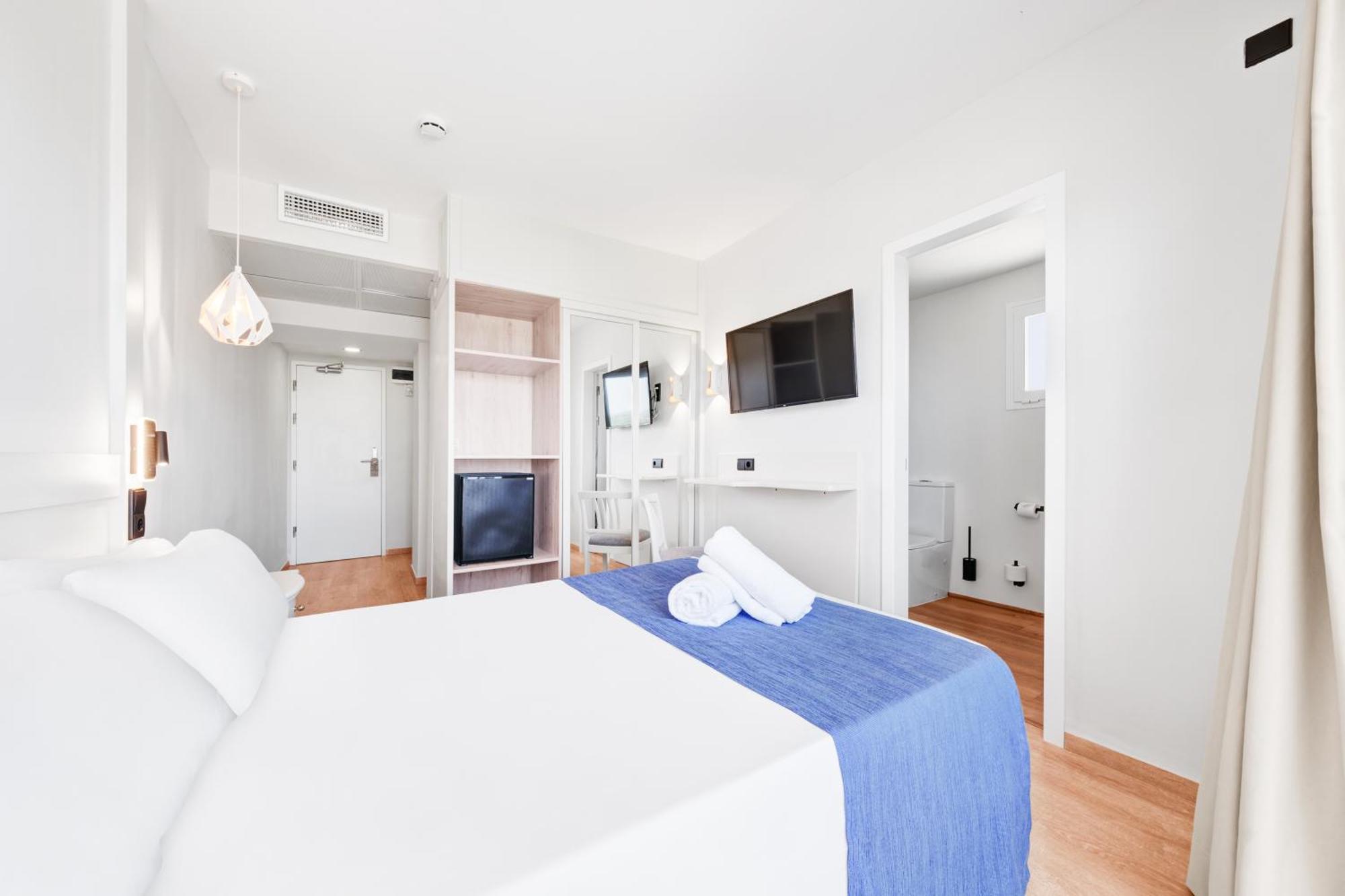 Hotel Viwo Eda Porto Cristo Habitación foto